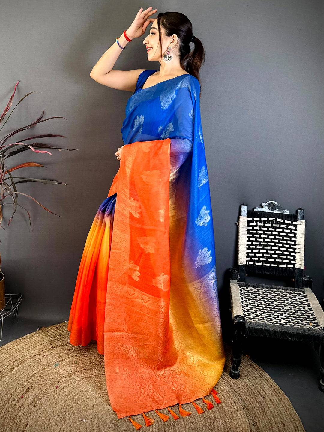 Elegant Slub 4D Print Pallu Pattu Saree