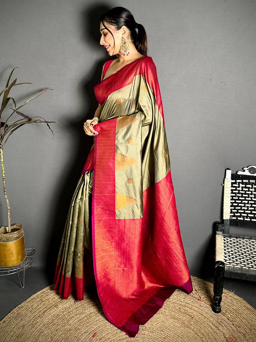 Olive Green Soft Silk Kanjivaram Pattu Saree