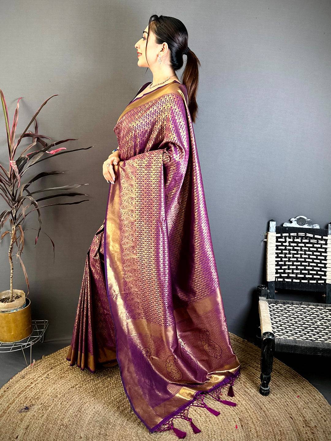 Radiant Teal Kanjivaram Zari Silk Pattu Saree