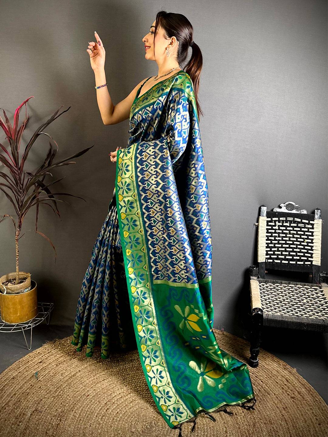 Royal Navy Ikkat Soft Silk Pattu Saree