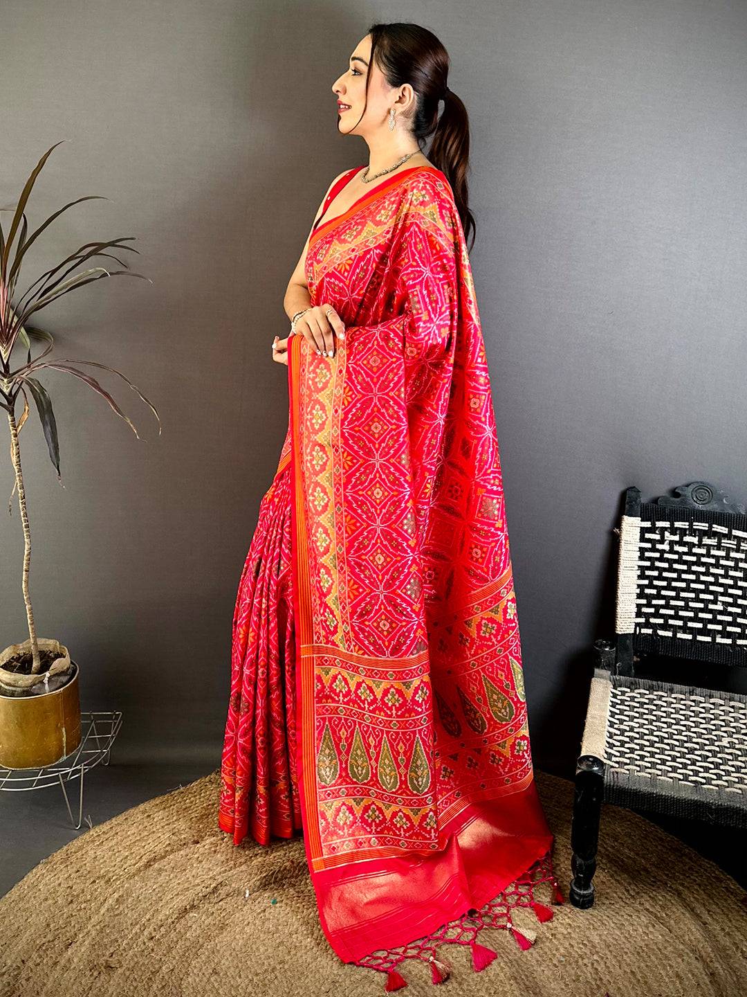 Stylish Semi Ikkat Patola Kanchi Zari Pattu Saree