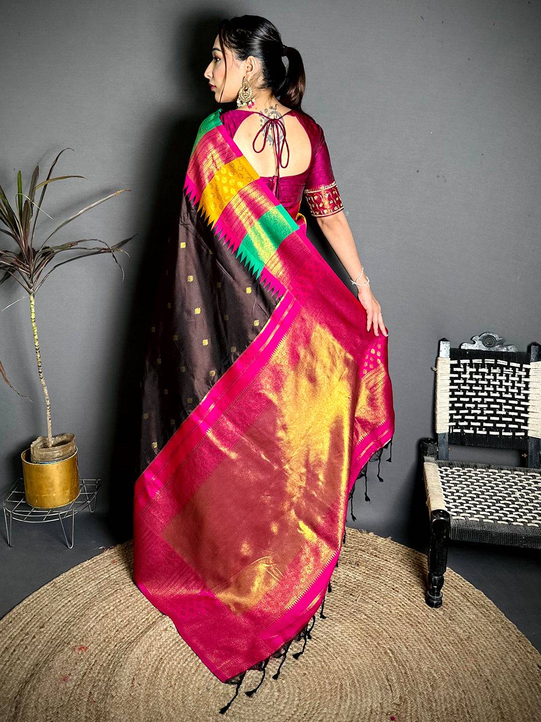 Stylish Kanchi Rudraksha Zari Butta Patttu Saree