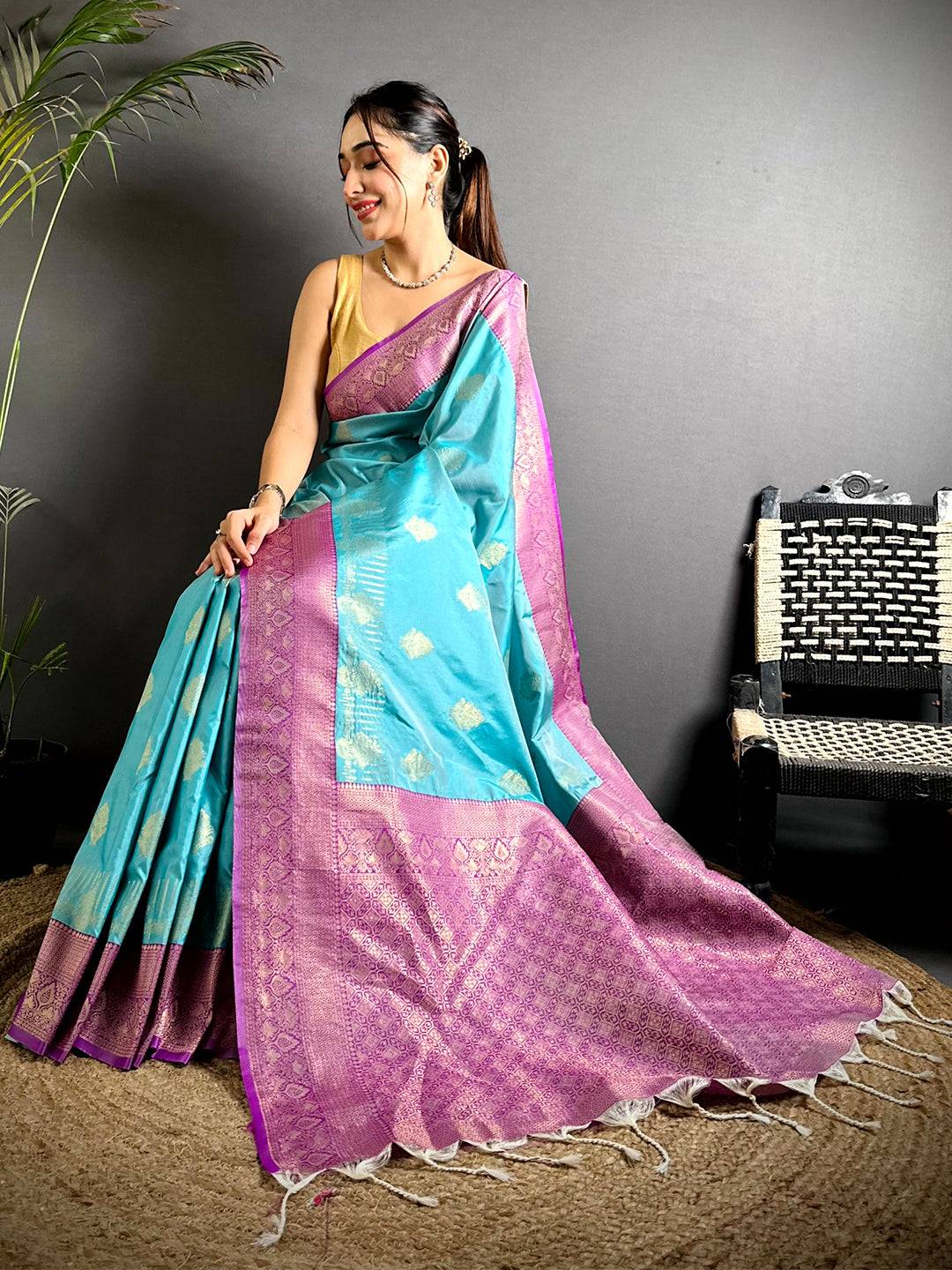 Soft Silk Bali Jewellery Zari Butta Pattu Saree