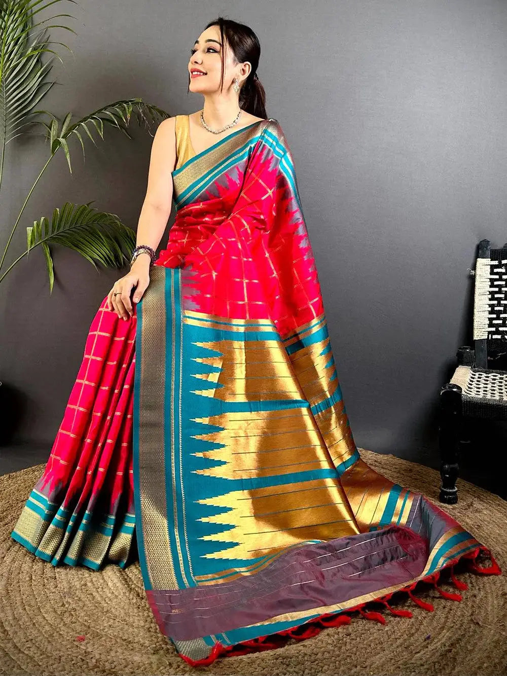 Opulent Dual Tone Gold Zari Pattu Saree