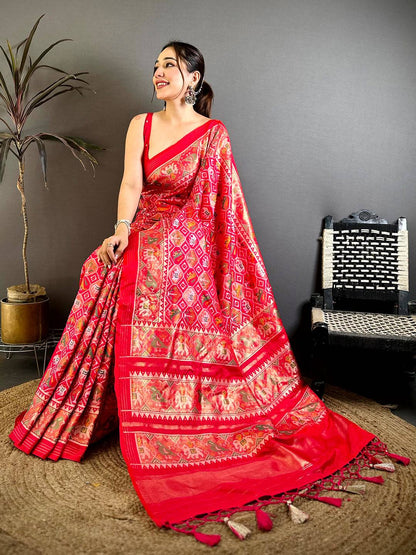 Celebrity Soft Silk Patola Weaving Pattu Saree