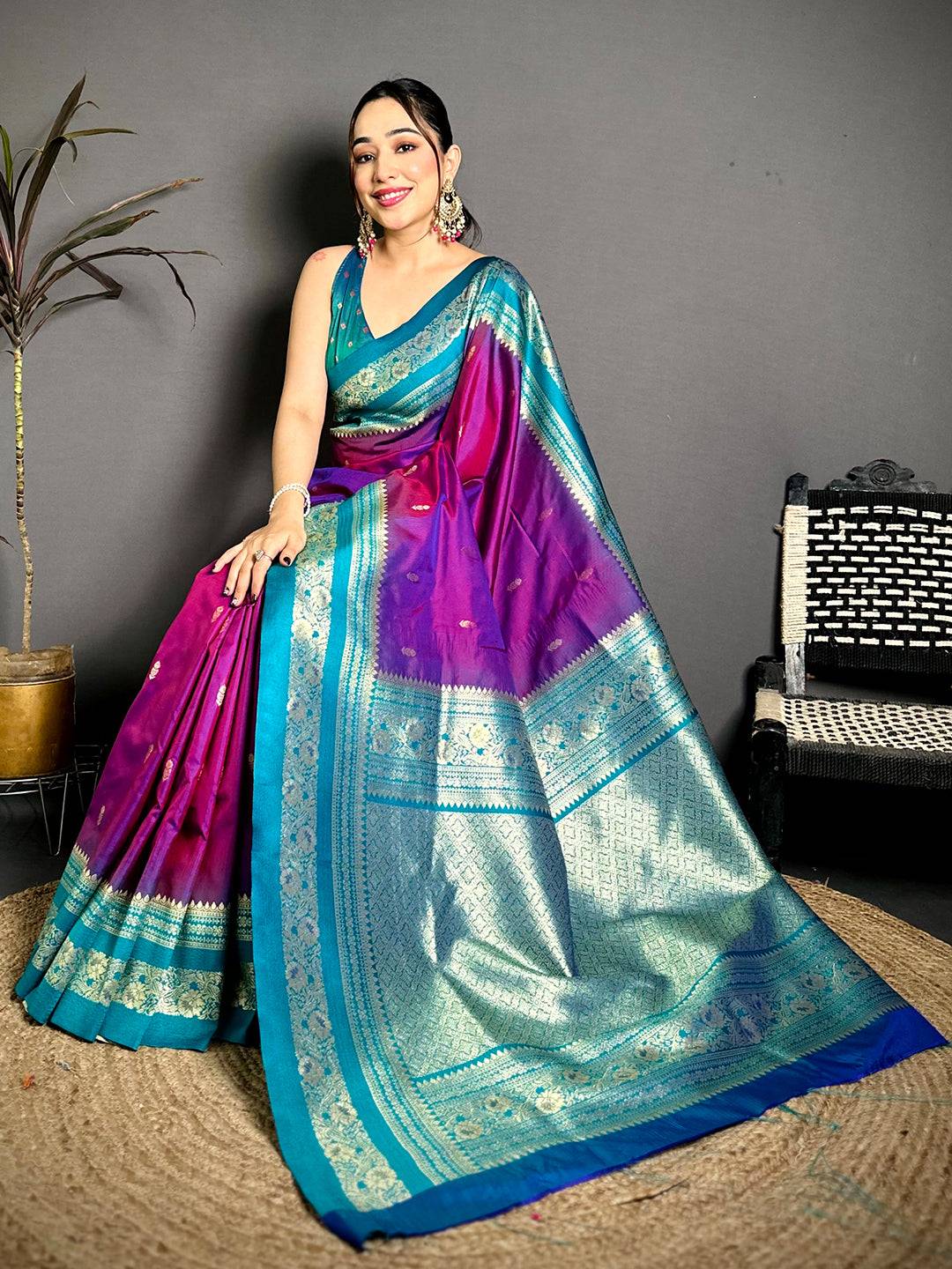 Gold Zari Woven Magenta Soft Silk Pattu Saree
