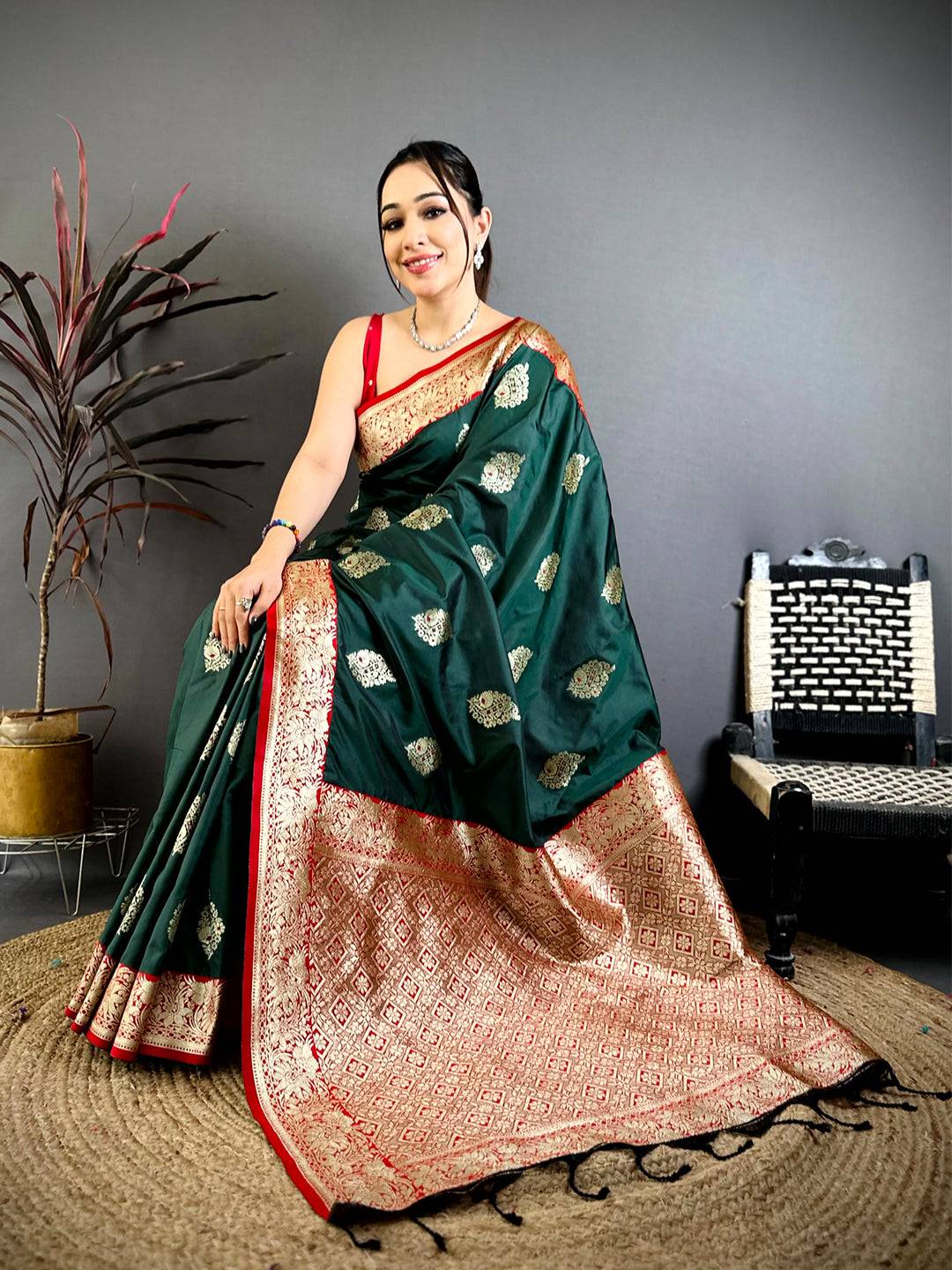 Emerald Green Soft Silk Gadwal Pattu Saree