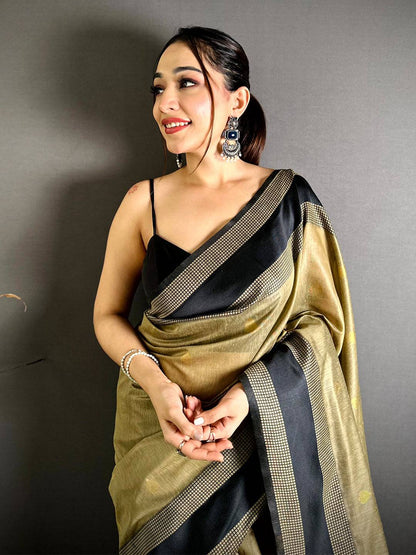 Regal Mul Cotton Katan Contrast Border Pattu Saree