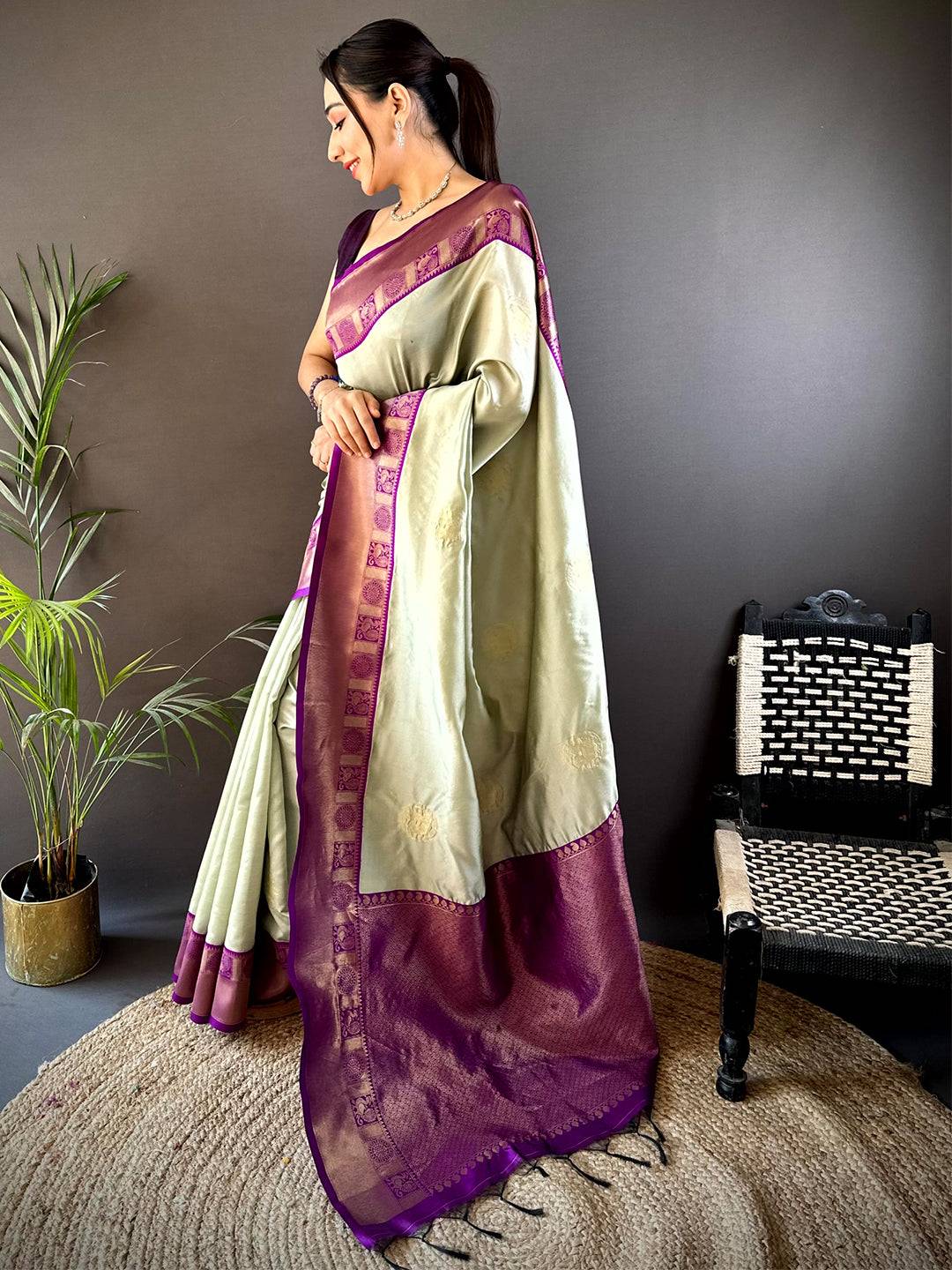 Opulent Pista Banarasi Katan Silk Pattu Saree