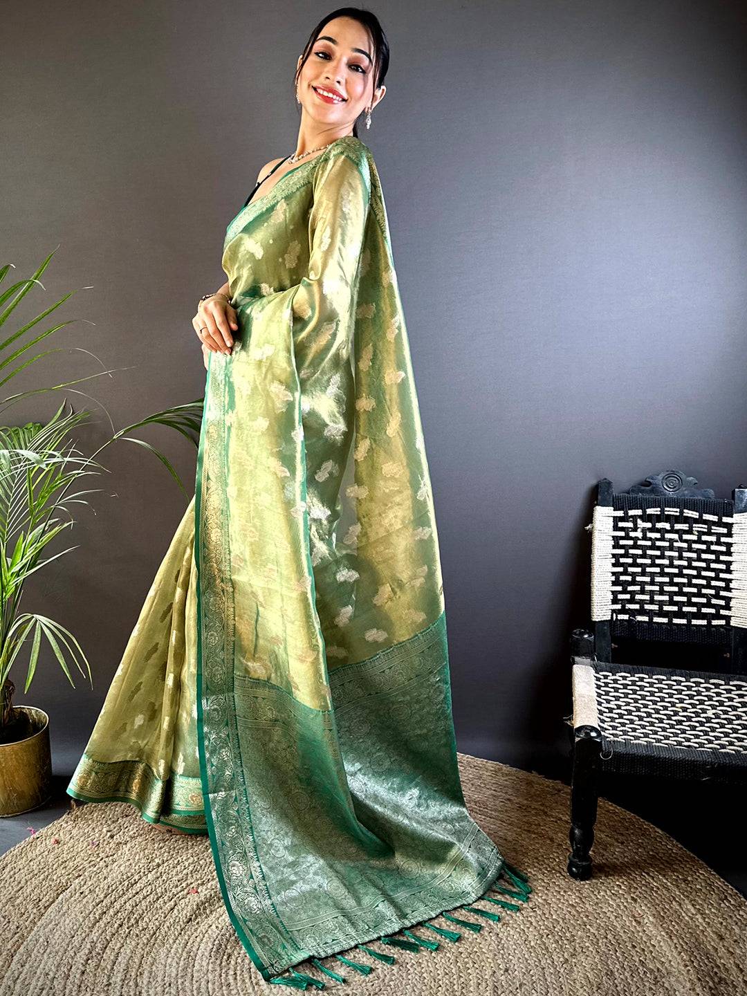 Serene Forest Green Kora Tissue Pattu Saree
