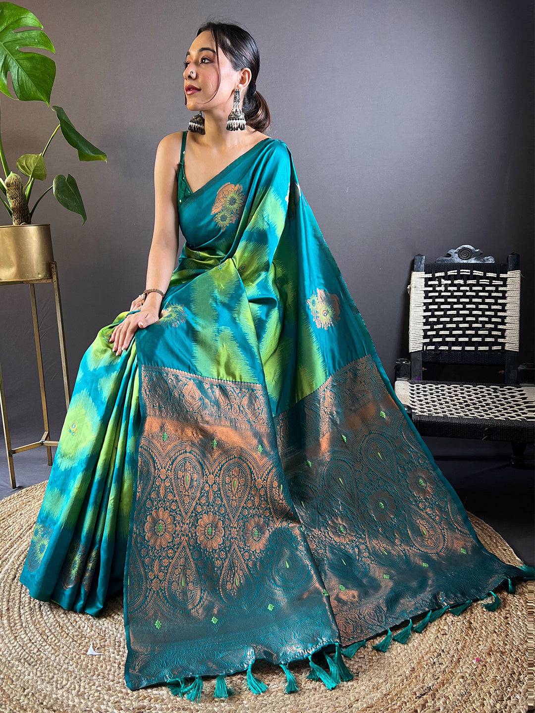 Parrot Green Tussar Silk Ikkat Weaving Pattu Saree