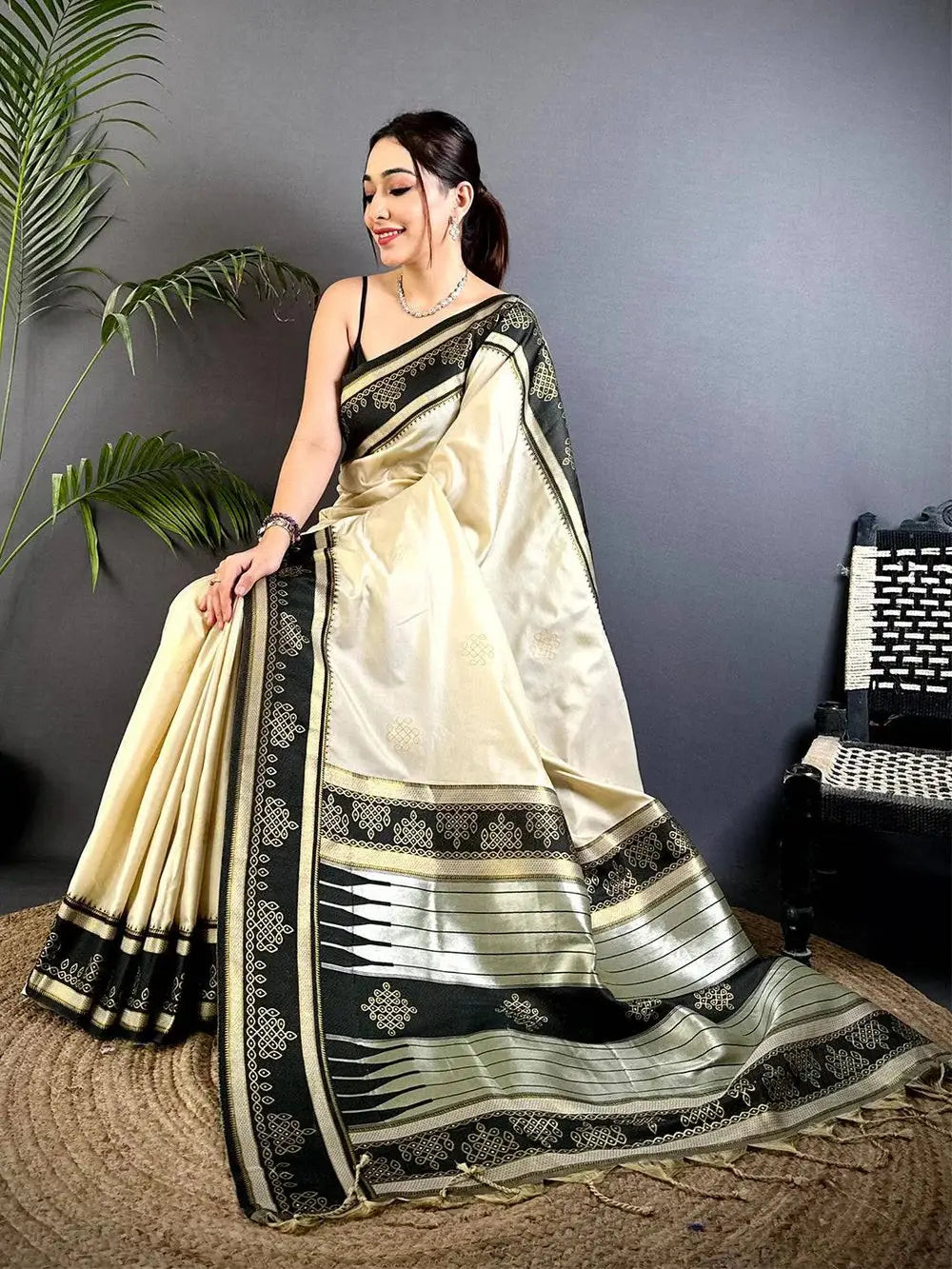 Cream Soft Silk Ikkat Kolam Pattu Saree