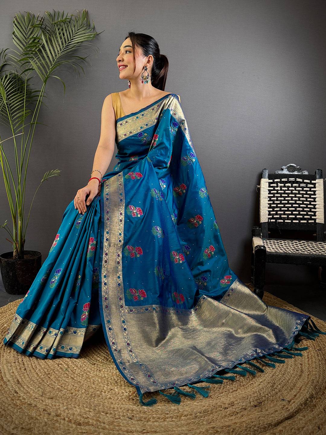 Sky Soft Silk Flowerport Minakari Pattu Saree