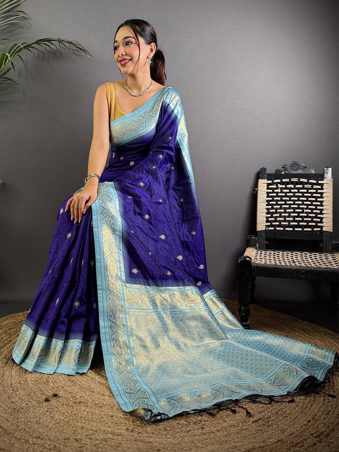 Traditional Purple Gadwal Soft Silk Pattu Saree
