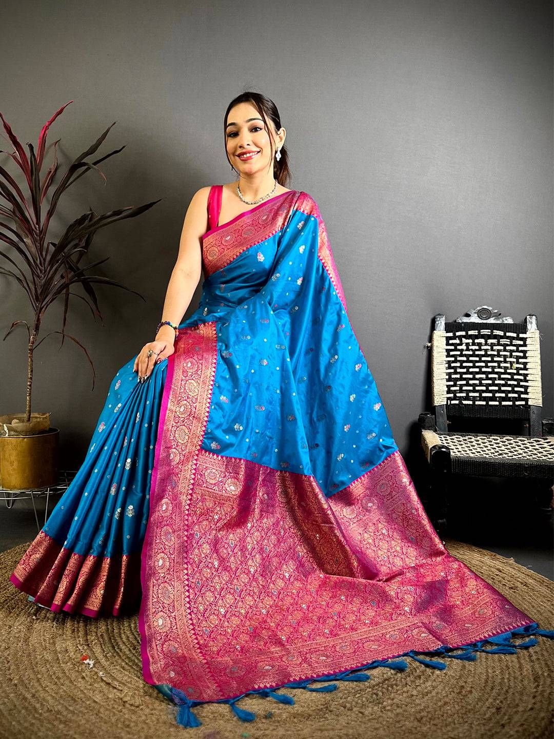 Sky Blue Minakari Butti Zari Tissue Pattu Saree