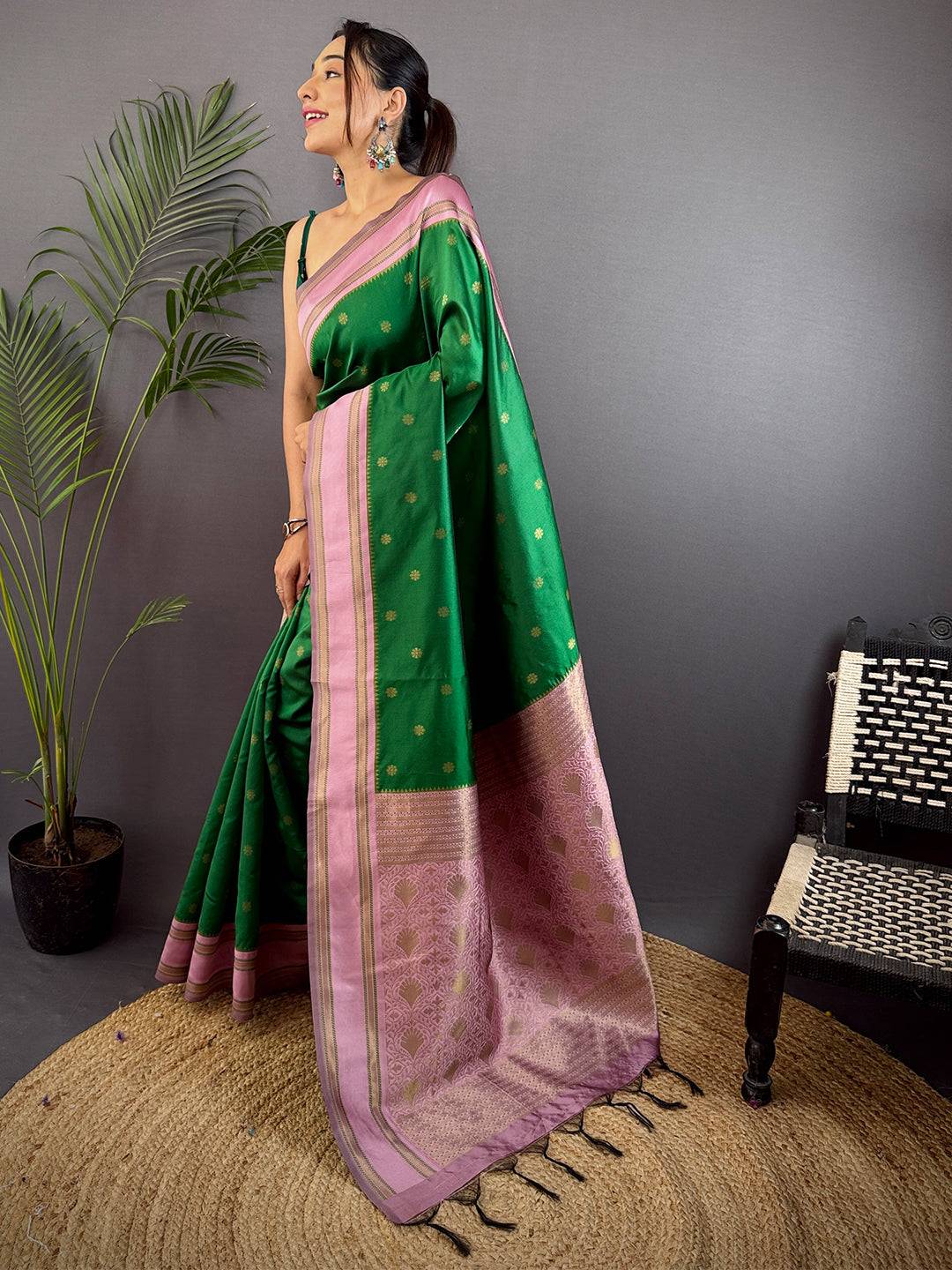 Green Silk Blend Floral Pattu Saree