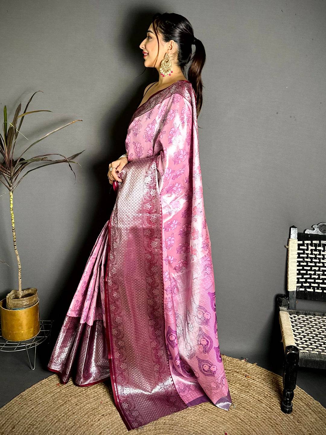 Regal Zari One Gram Tissue Kanchi Pattu Saree