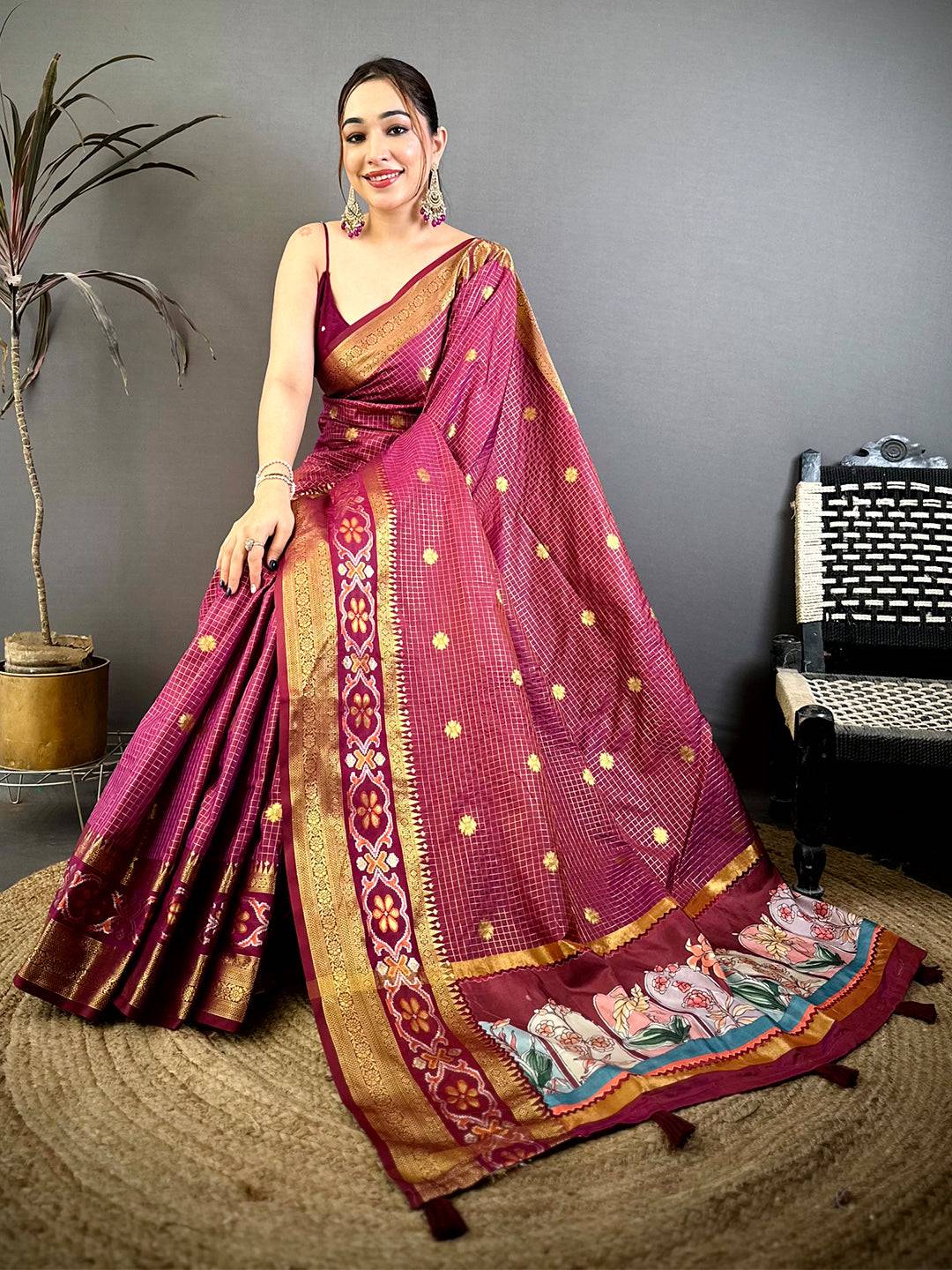 Artisan Gold Zari Kanchi Silk Digital Pallu Pattu Saree
