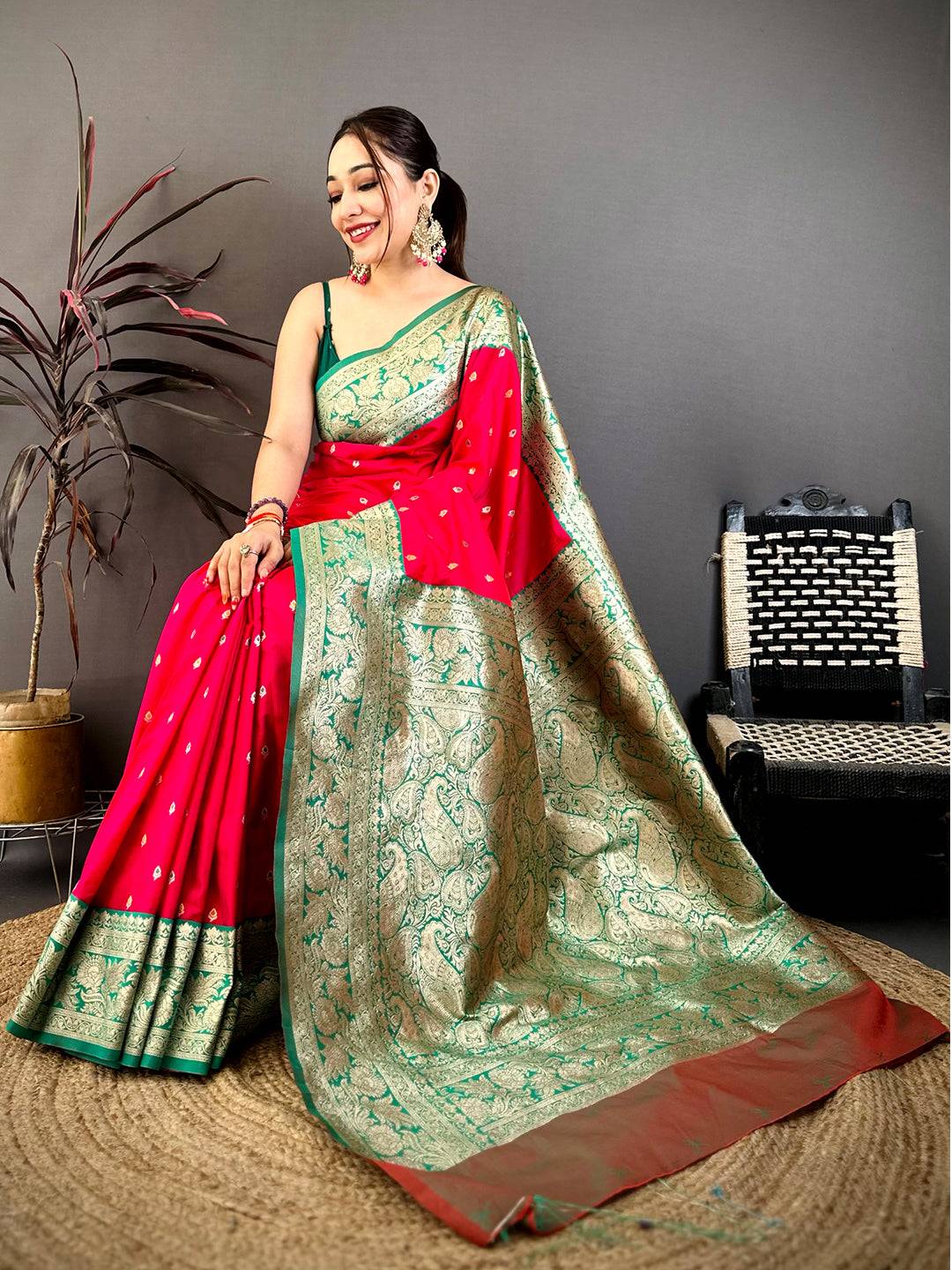 Bright Pink Soft Silk Kanjivaram Pattu Saree