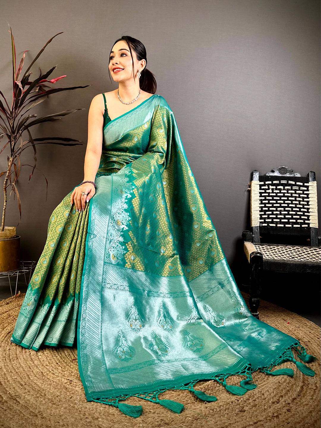 Heritage Teal Gold Zari Kanjivaram Pattu Saree