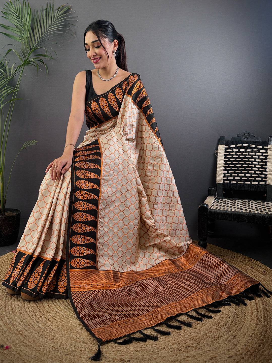 White Soft Banarasi Katan Silk Pattu Saree