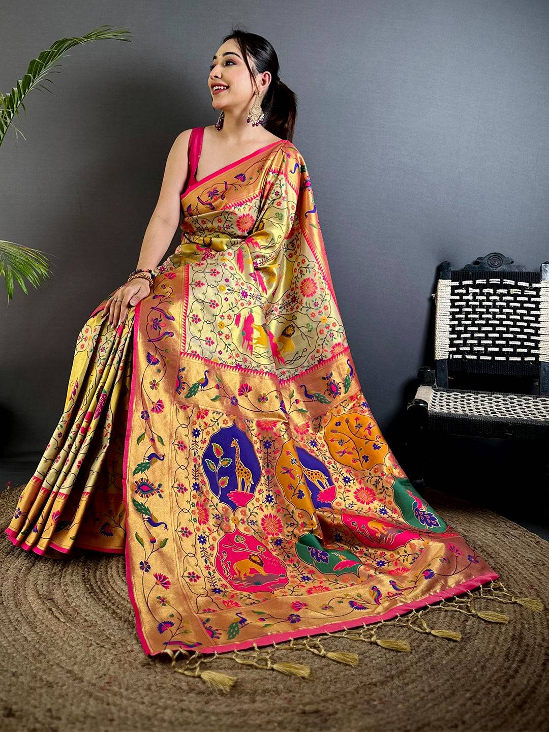 Royal Cream Patola Paithani Pattu Saree