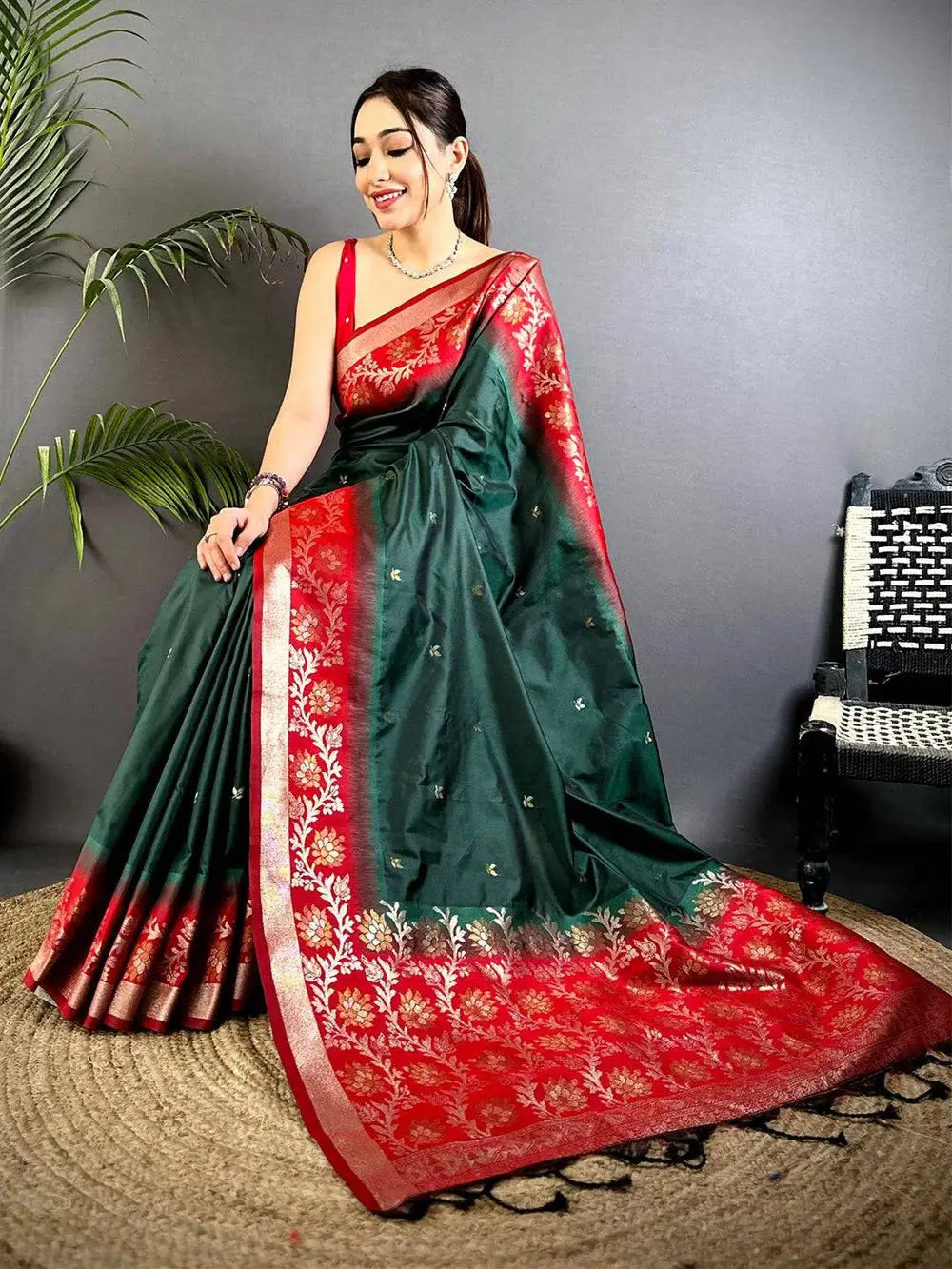 Radiant Green Gadwal Pattu Saree