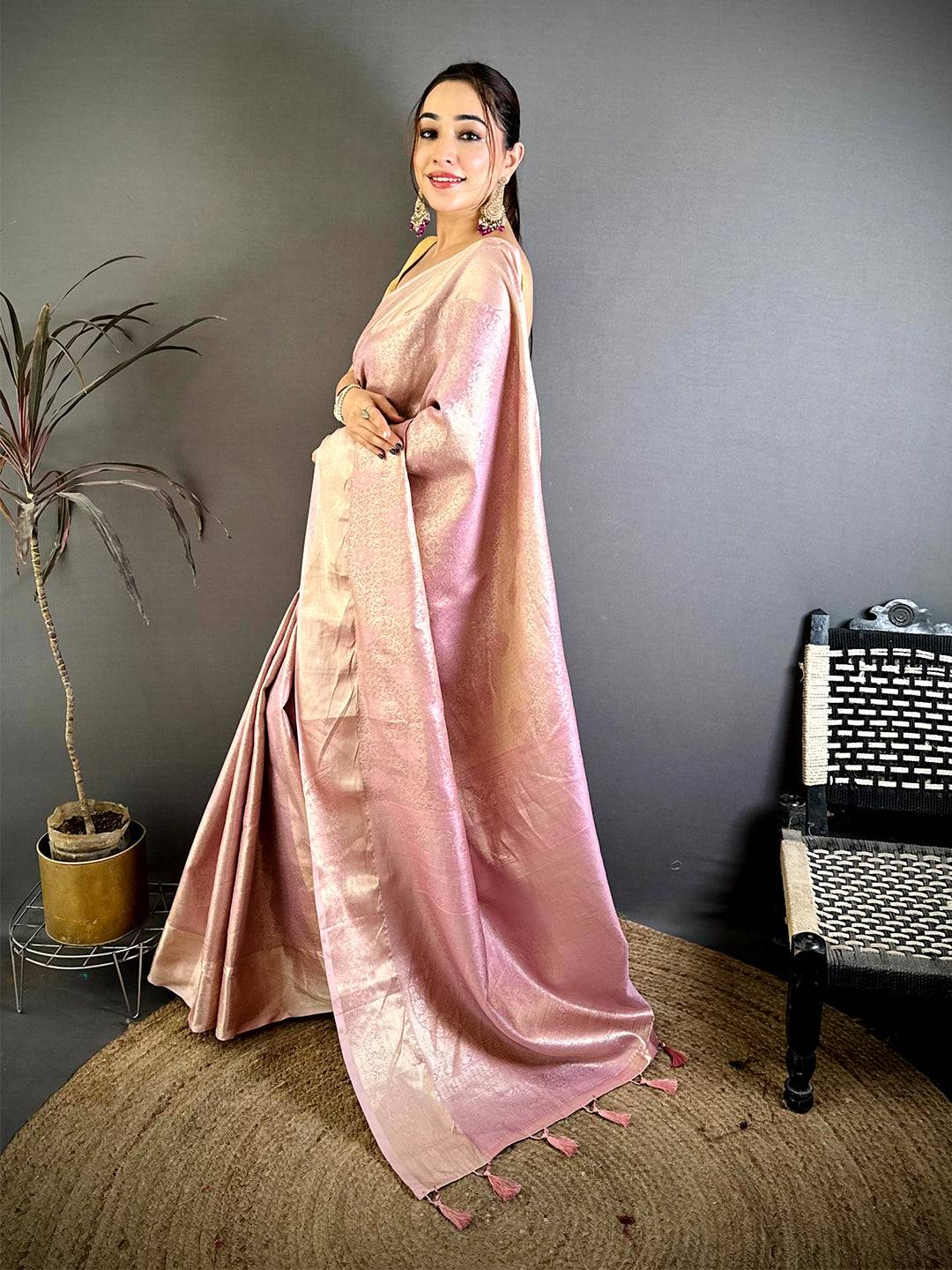 Classic Kanjivaram Zari Tissue Rich Pallu Pattu Saree