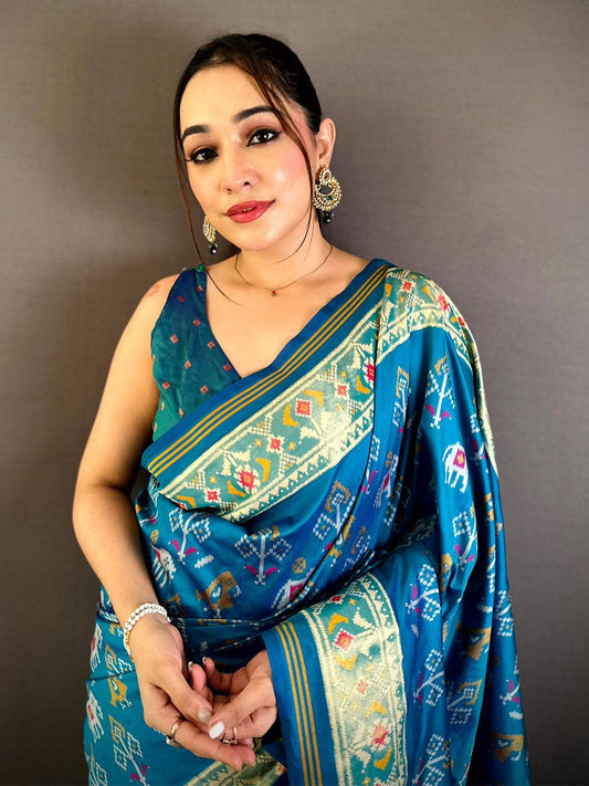Classic Double Ikkat Patola Silk Pattu Saree