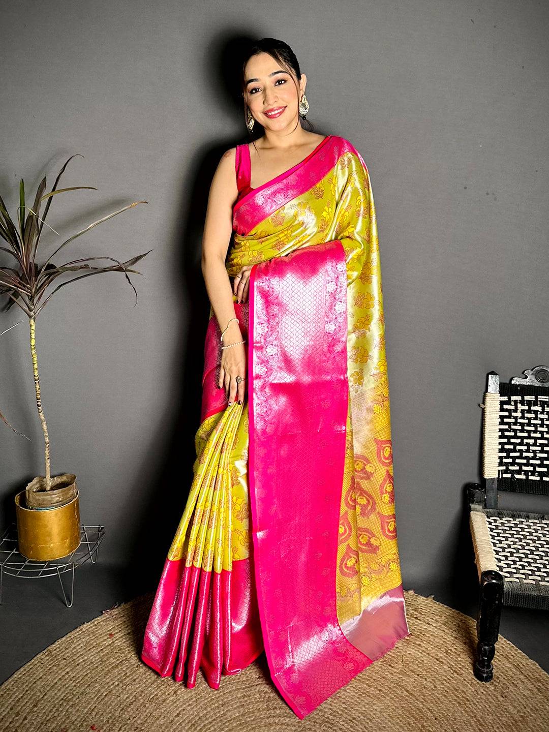 Stylish Zari One Gram Tissue Kanchi Pattu Saree