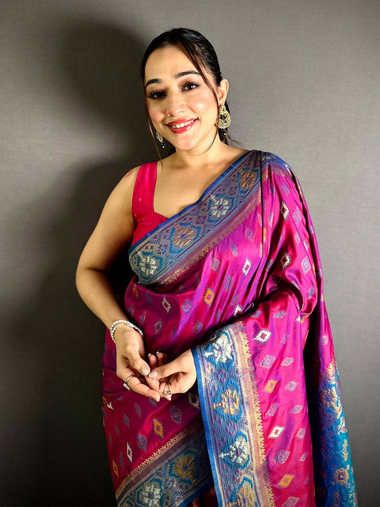 Classic Silk Ikkat Pochampally Weaving Pattu Saree