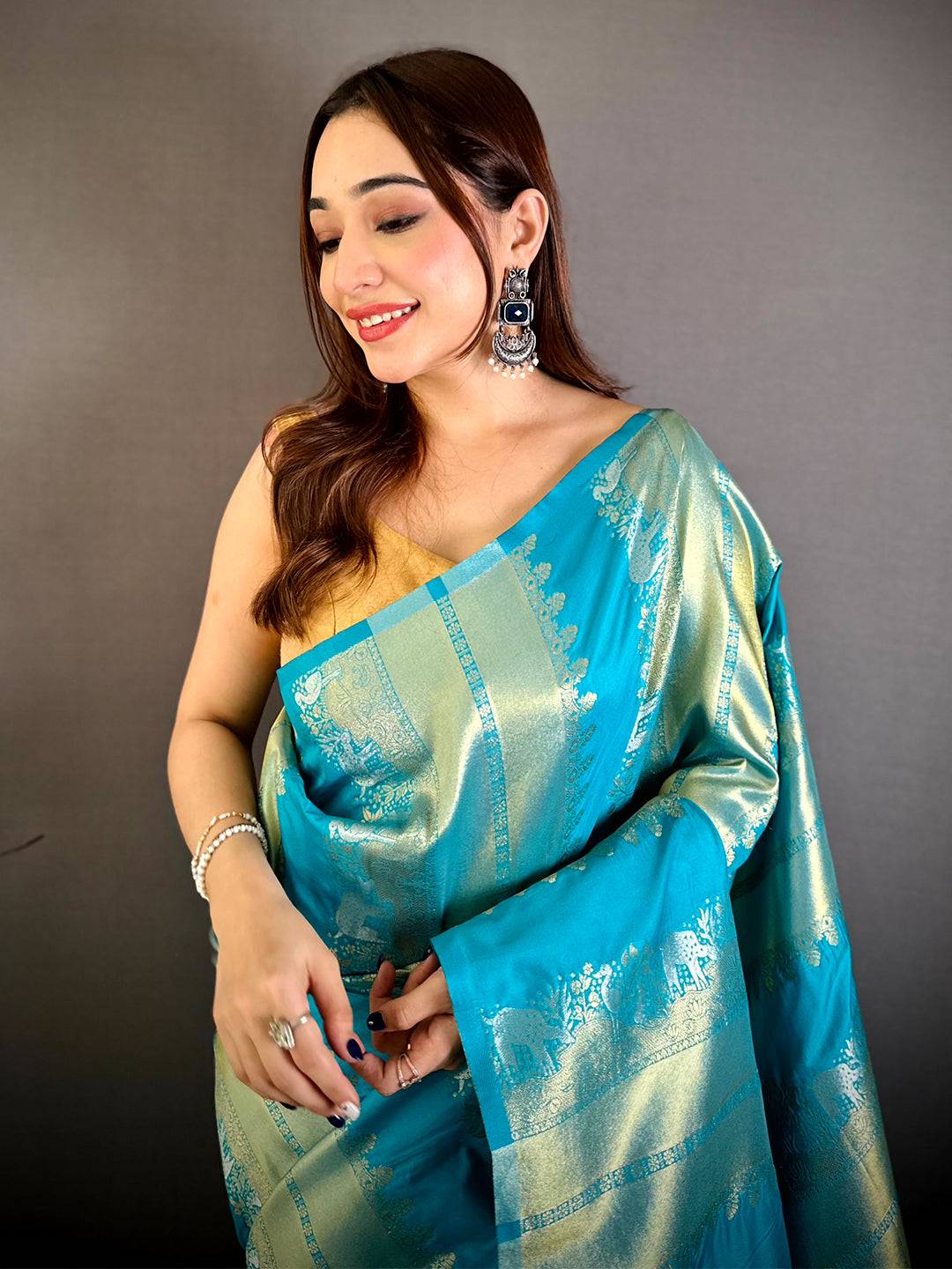 Soft Silk Gold Silver Striped Zari Pattu Saree