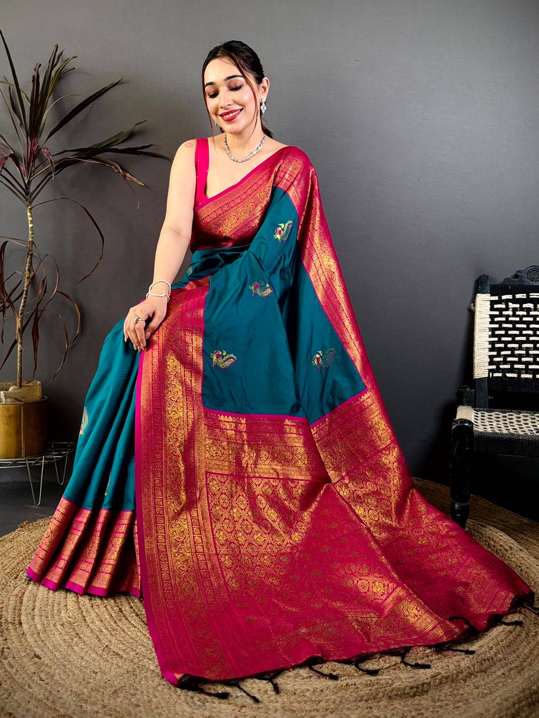 Soft Gadwal Minakari Butta Pattu Saree