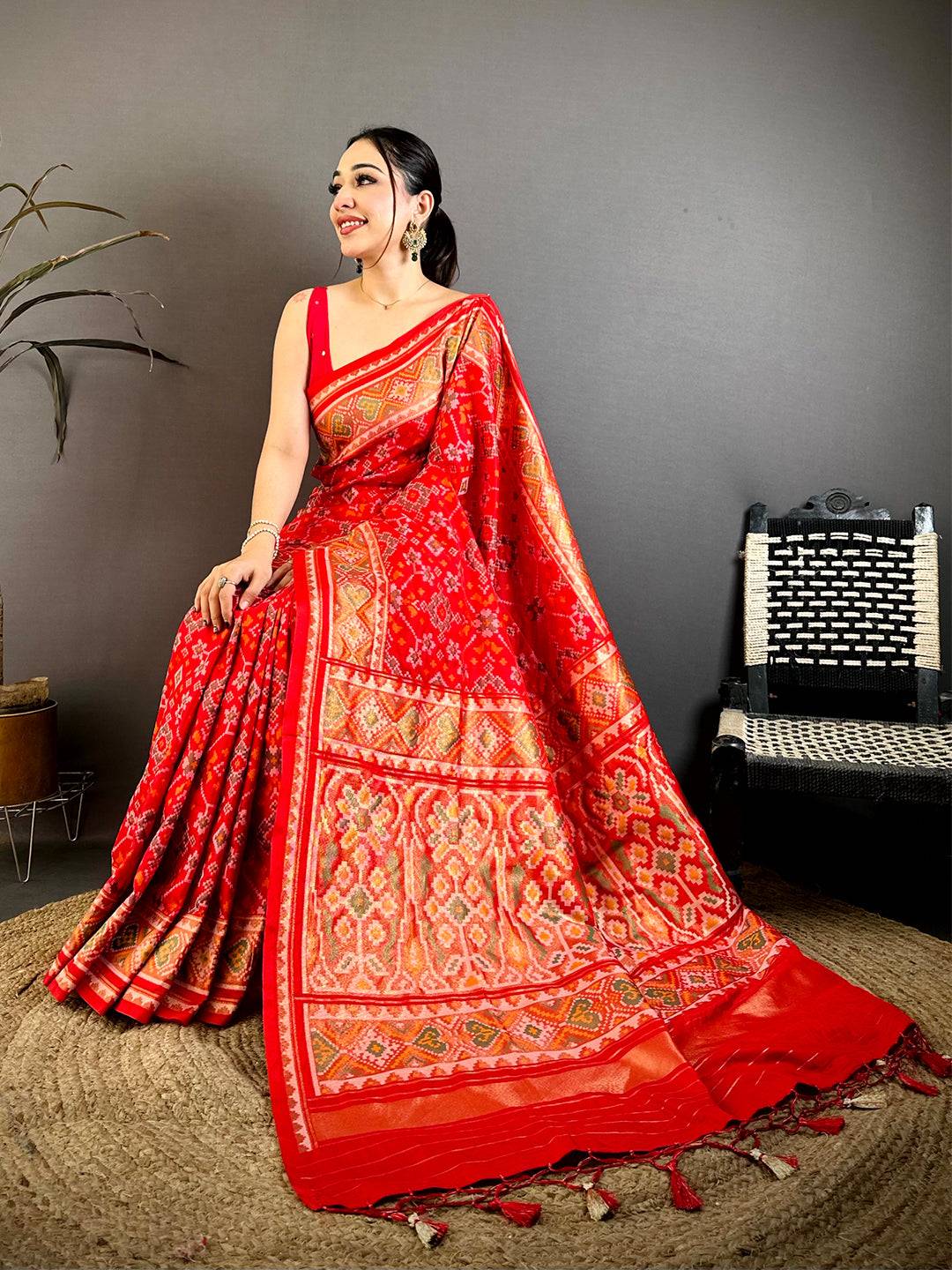 Red Soft Semi Silk Ikkat Patola Weaving Pattu Saree
