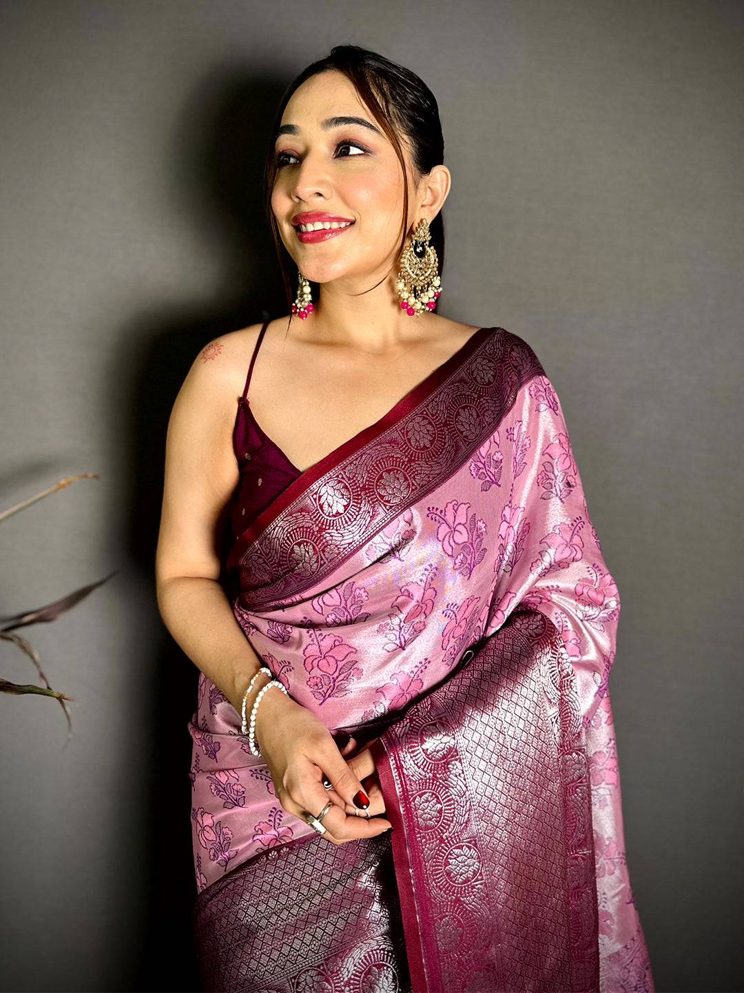 Regal Zari One Gram Tissue Kanchi Pattu Saree