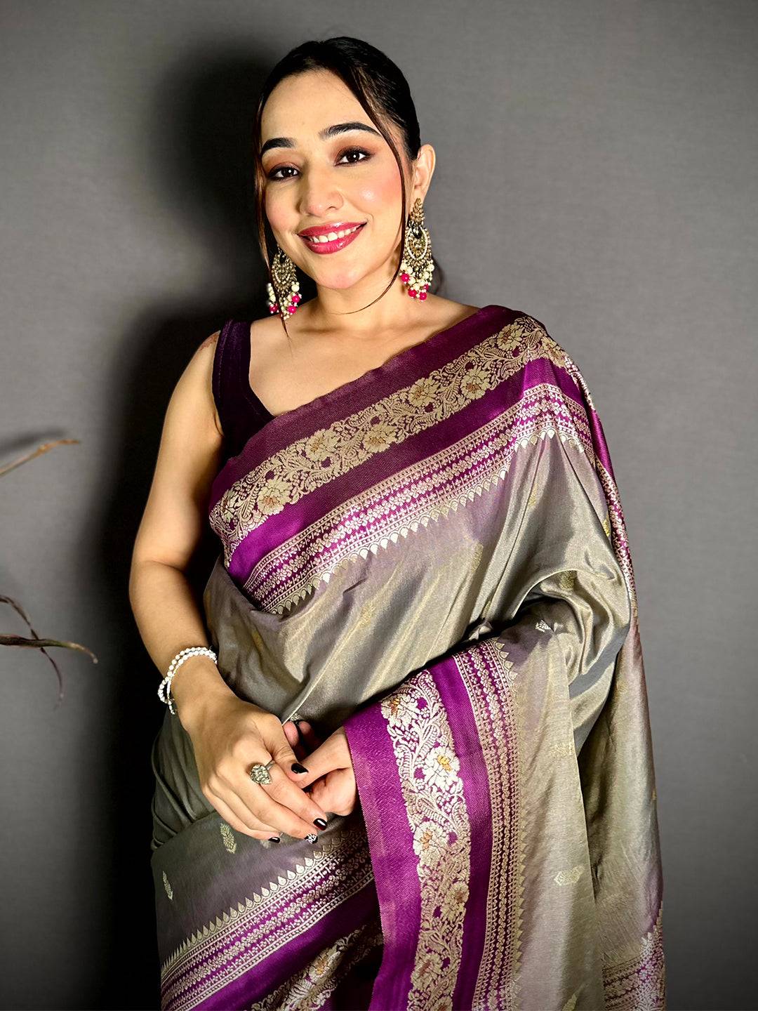Gold Zari Woven Grey Soft Silk Pattu Saree