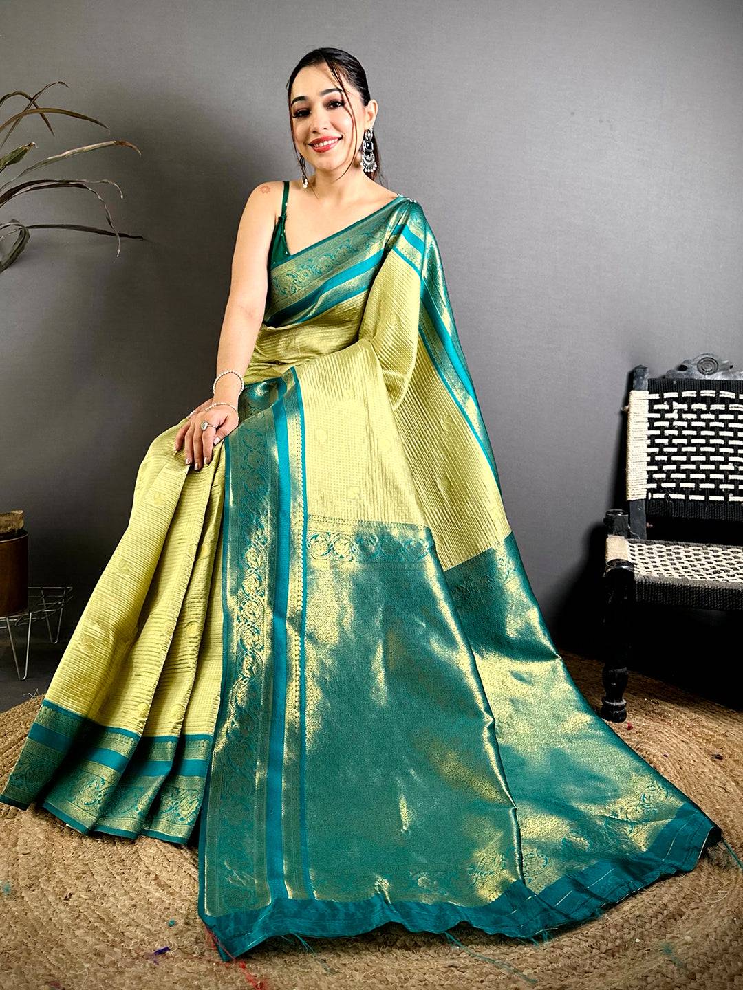 Artisan Banarasi Katan Contrast Border Pattu Saree