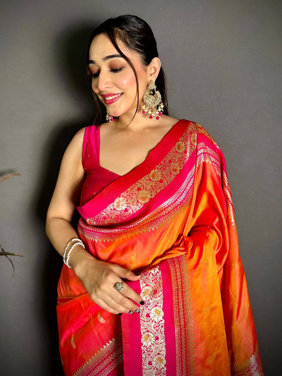 Gold Zari Woven Rani Soft Silk Pattu Saree