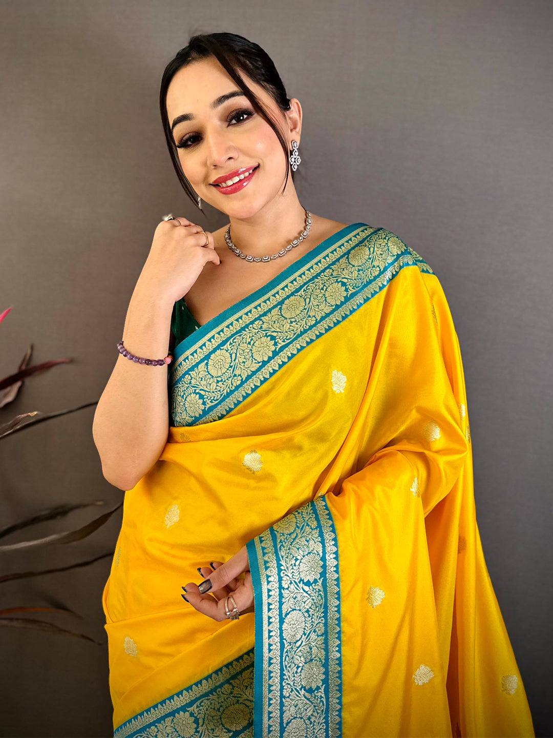 Royal Yellow Soft Silk Gadwal Pattu Saree
