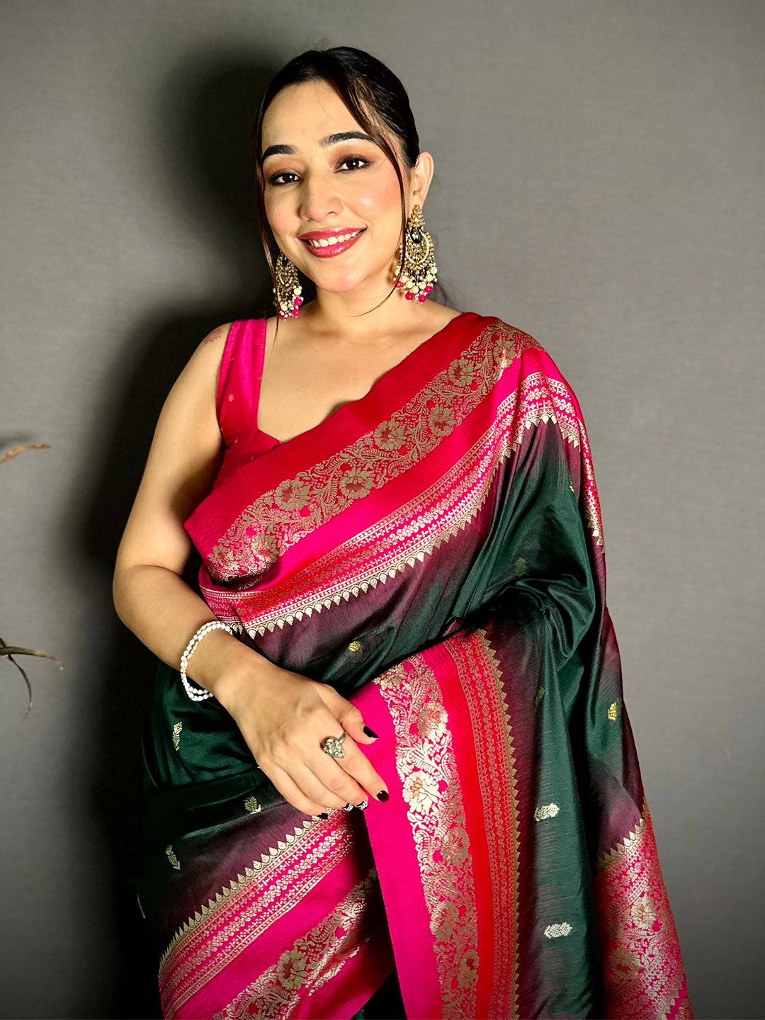 Gold Zari Woven Bottle Green Soft Silk Pattu Saree