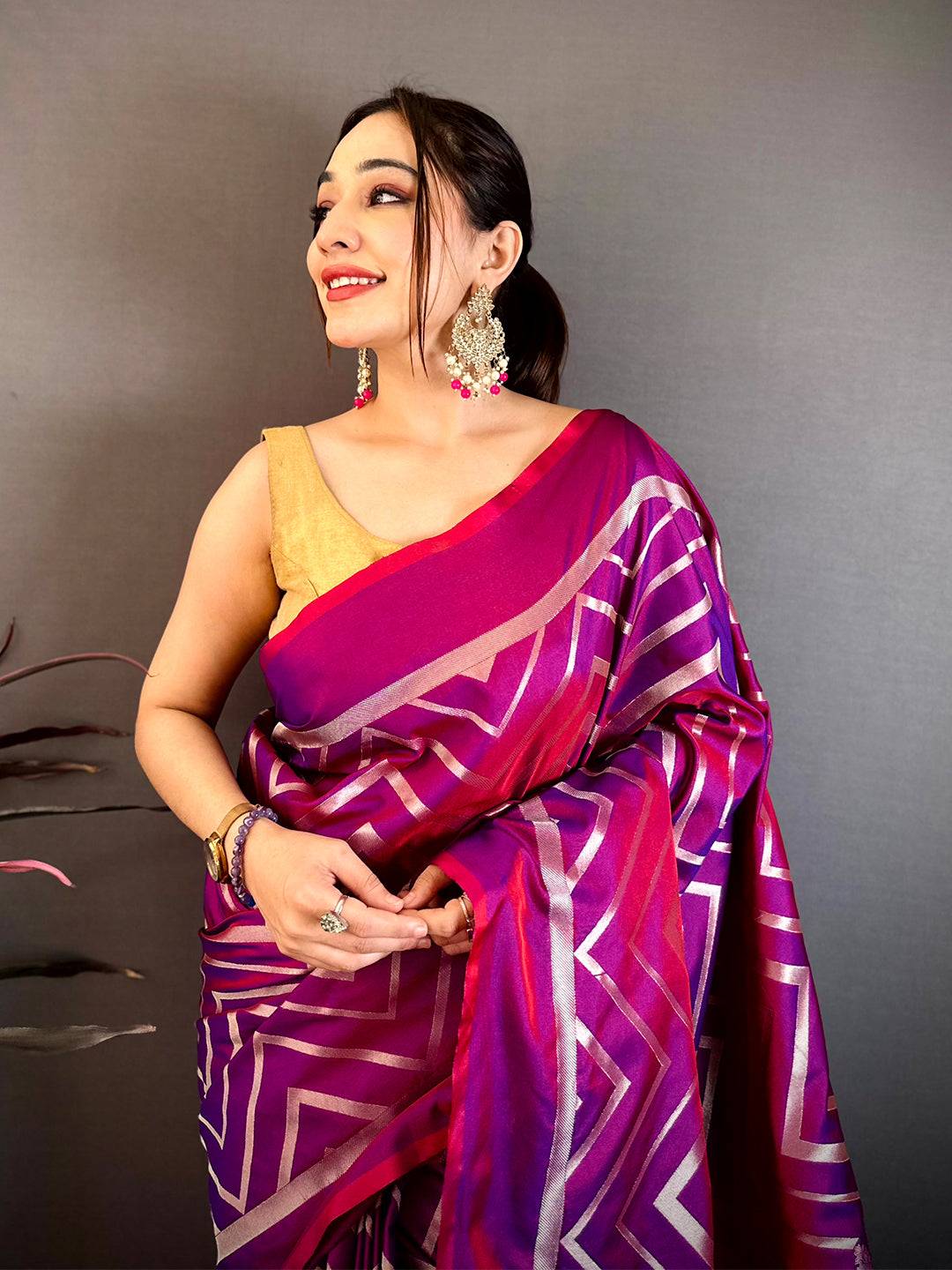 Rani Pink Geometric Zari Weave Banarasi Pattu Saree