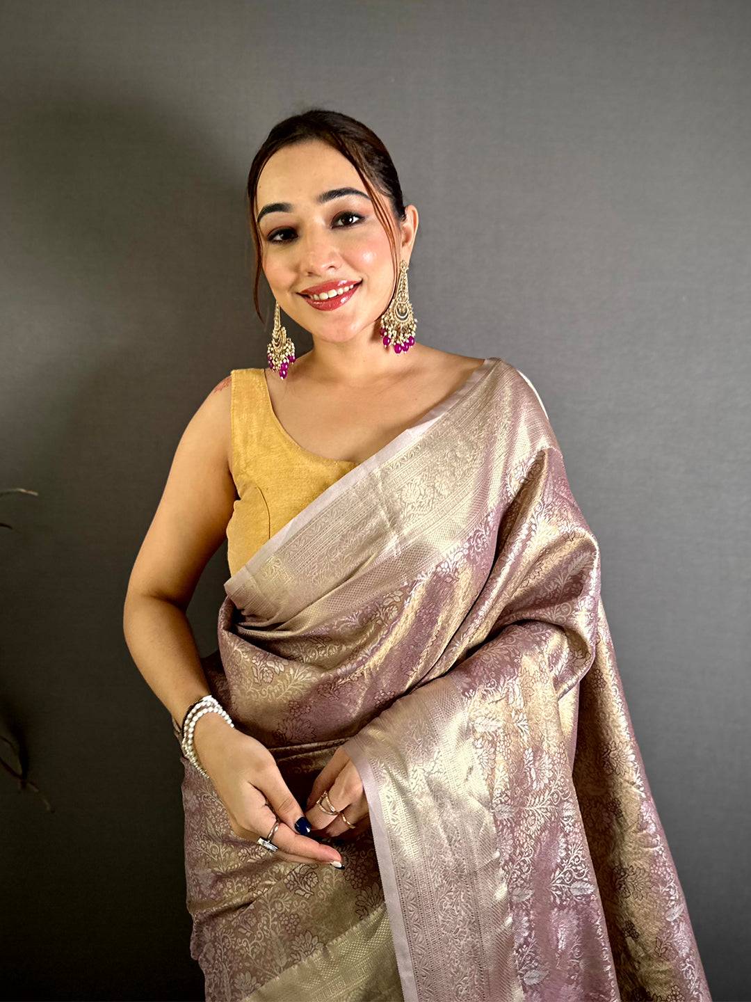 Celebrity Kanjivaram Woven Tissue Pattu Saree