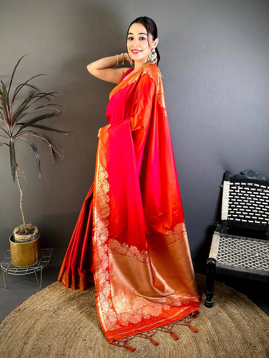 Elegant Ombre Weaving Mashru Silk Pattu Saree
