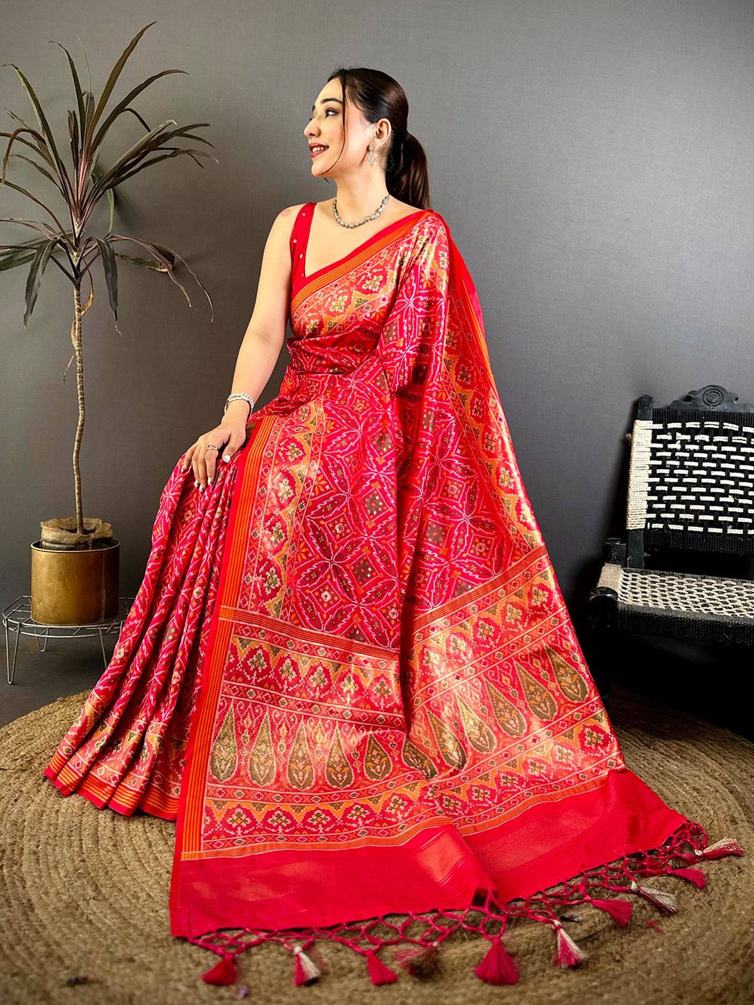 Stylish Semi Ikkat Patola Kanchi Zari Pattu Saree