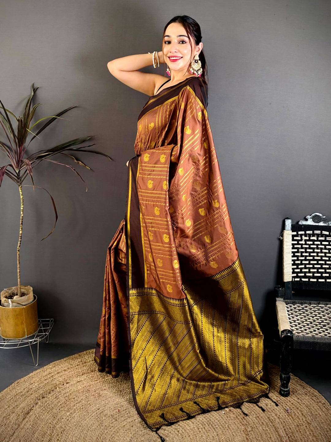 Brown Soft Silk Ethnic Motif Zari Pattu Saree