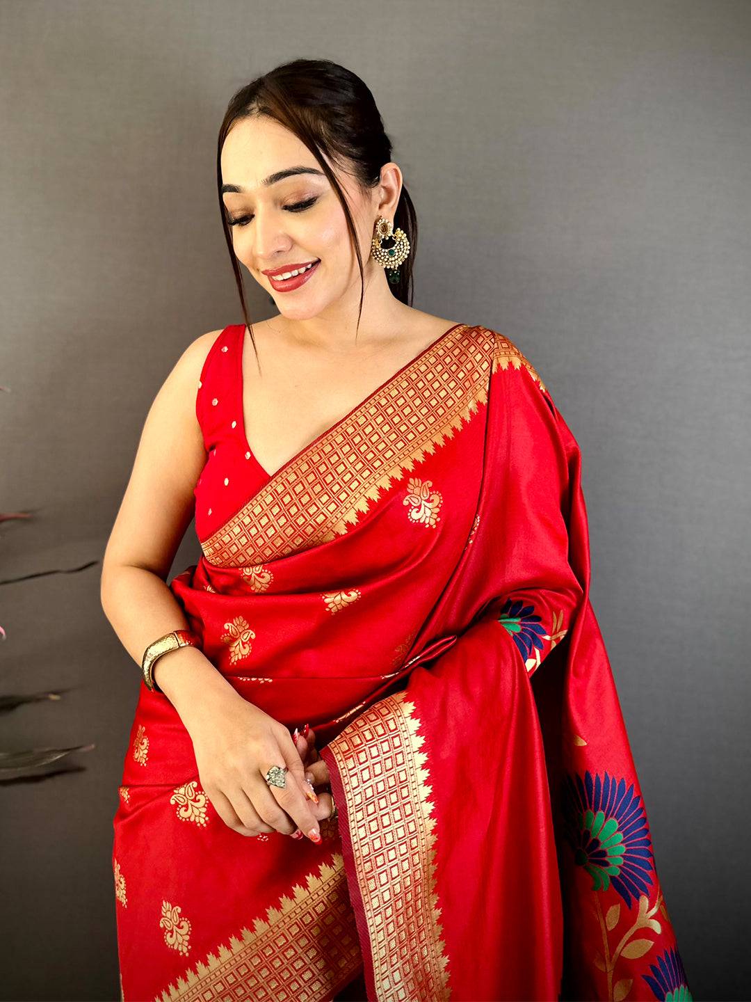 Red Banarasi Katan Silk Minakari Pattu Saree